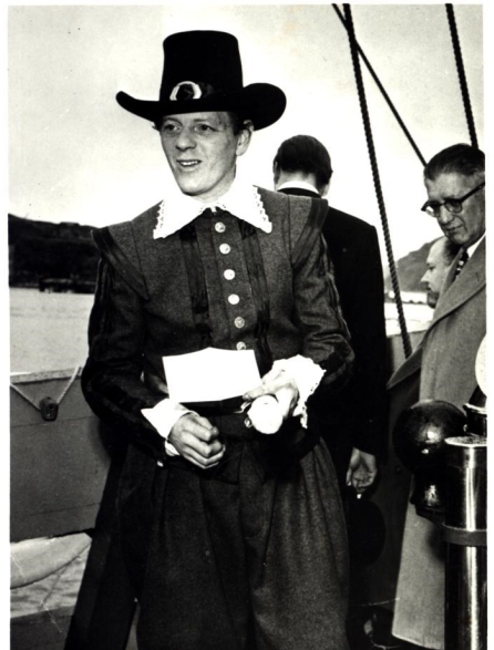 Picture of Warwick Charlton in Pilgrim attire